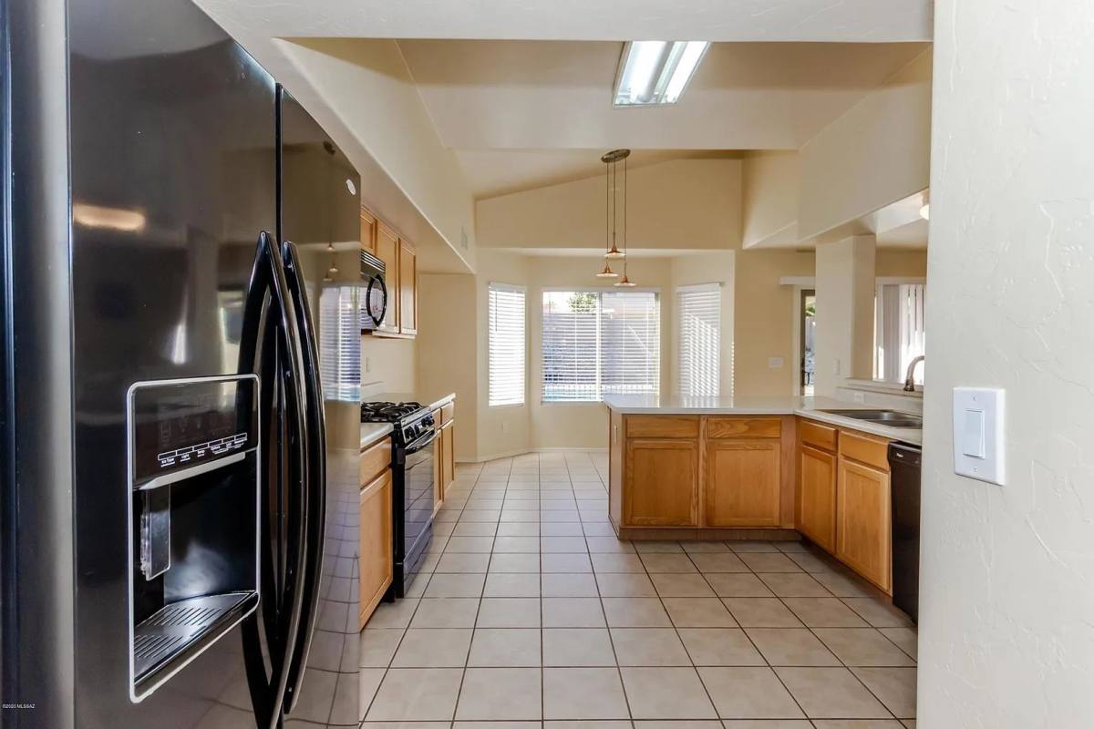 House for rent at 10136 E Axe Handle Court, Tucson, AZ 85748