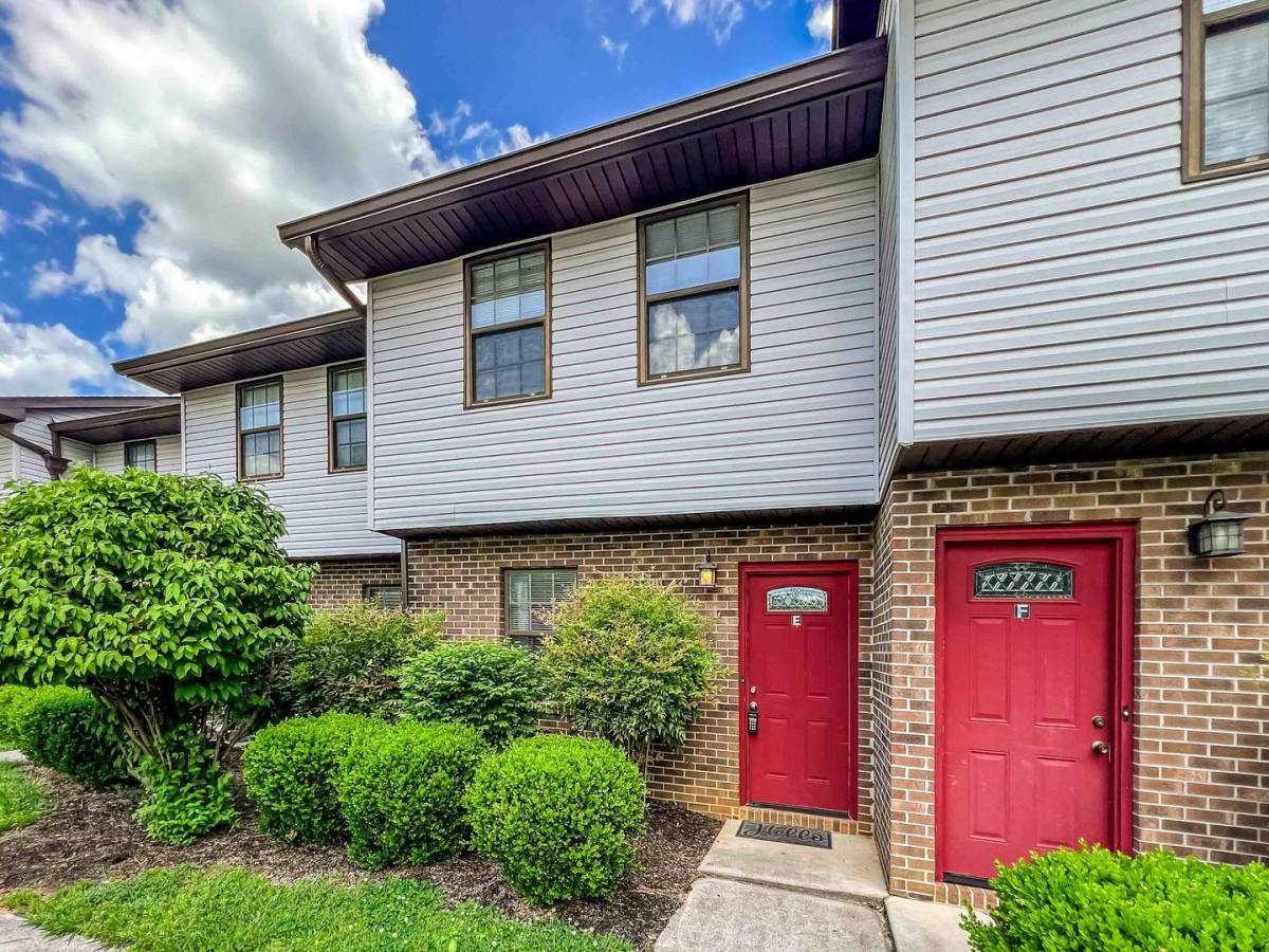 Townhouse for rent at 7304-E Old Clinton Pike, Knoxville, TN 37921