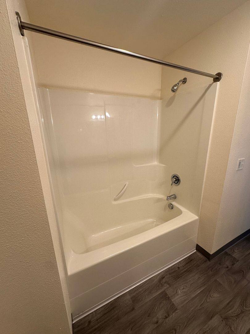 Apartment for rent at 1938 Geary St SE, Albany, OR 97322