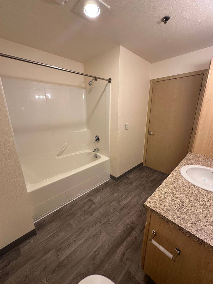 Apartment for rent at 1938 Geary St SE, Albany, OR 97322