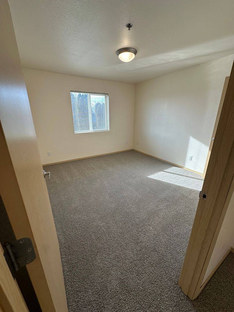 Apartment for rent at 1938 Geary St SE, Albany, OR 97322