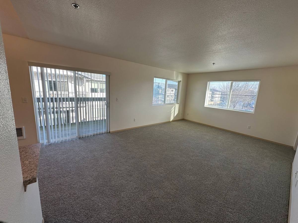 Apartment for rent at 1938 Geary St SE, Albany, OR 97322