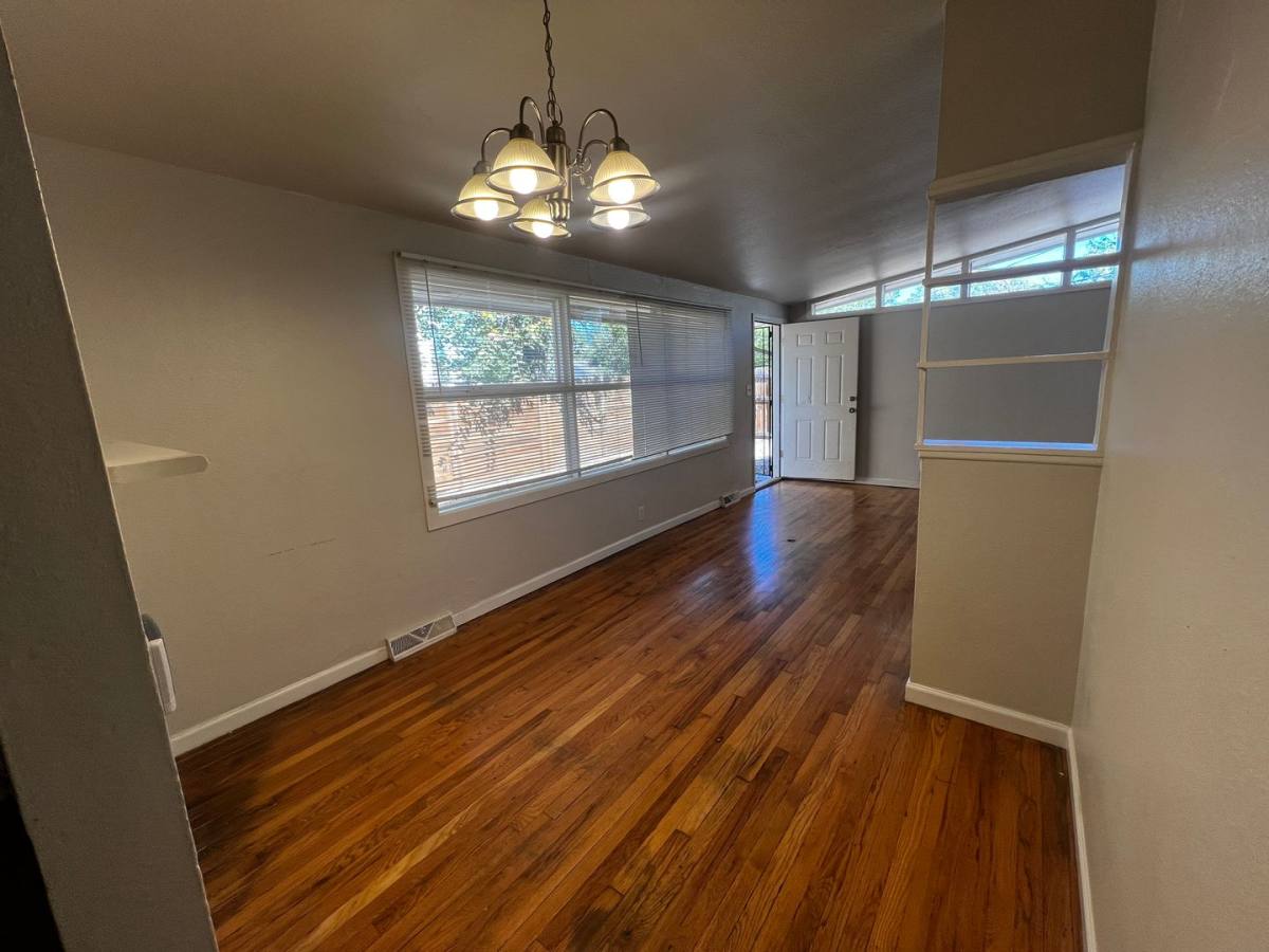 Townhouse for rent at 1932 Dallas St, Aurora, CO 80010