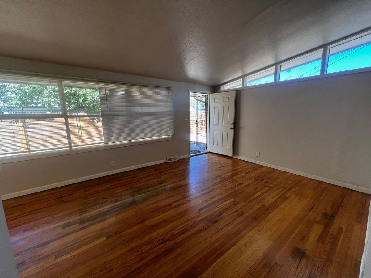 Townhouse for rent at 1932 Dallas St, Aurora, CO 80010