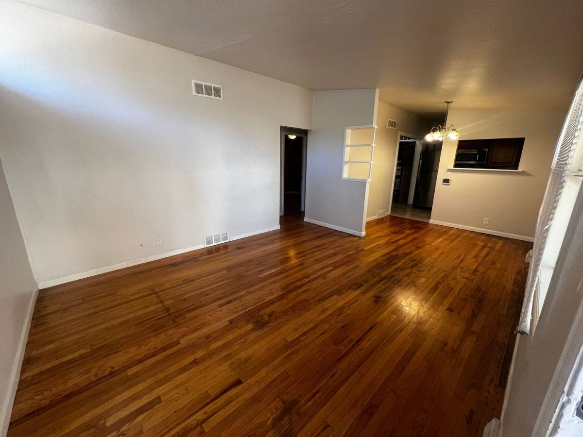Townhouse for rent at 1932 Dallas St, Aurora, CO 80010