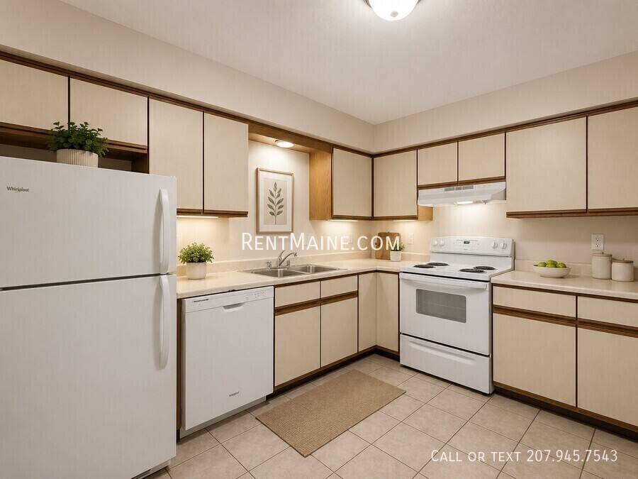Apartment for rent at 4 Hartley St #7, Lewiston, ME 04240