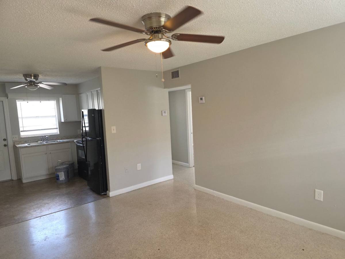 Apartment for rent at 3024 Martin St, Orlando, FL 32806