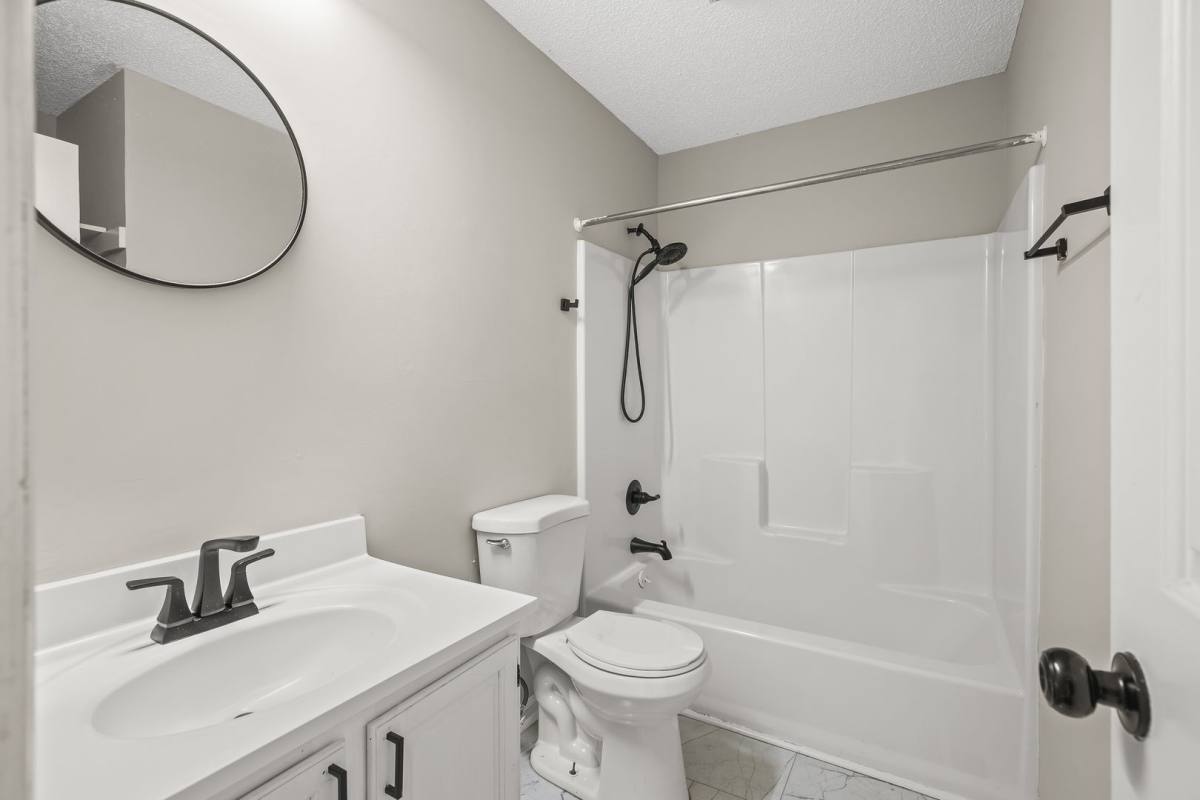 Apartment for rent at 800 Arlington St, Greensboro, NC 27406