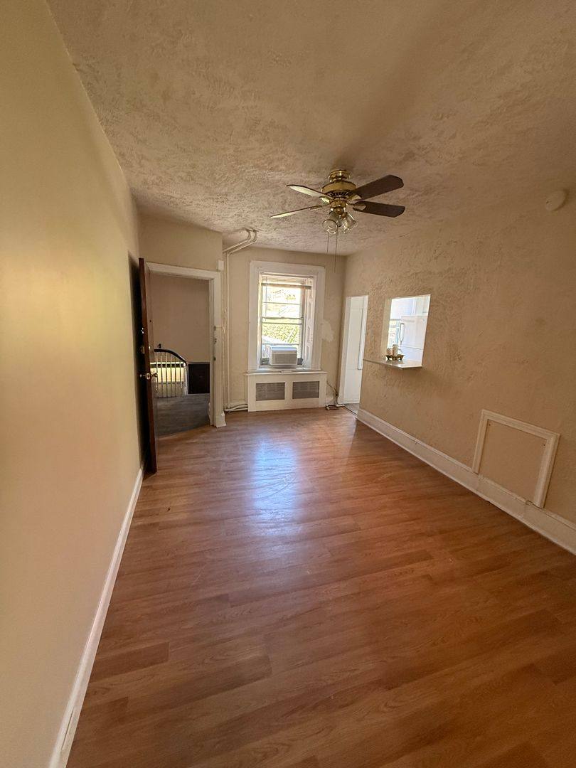 Apartment for rent at 252-254 S 16th St, Philadelphia, PA 19102