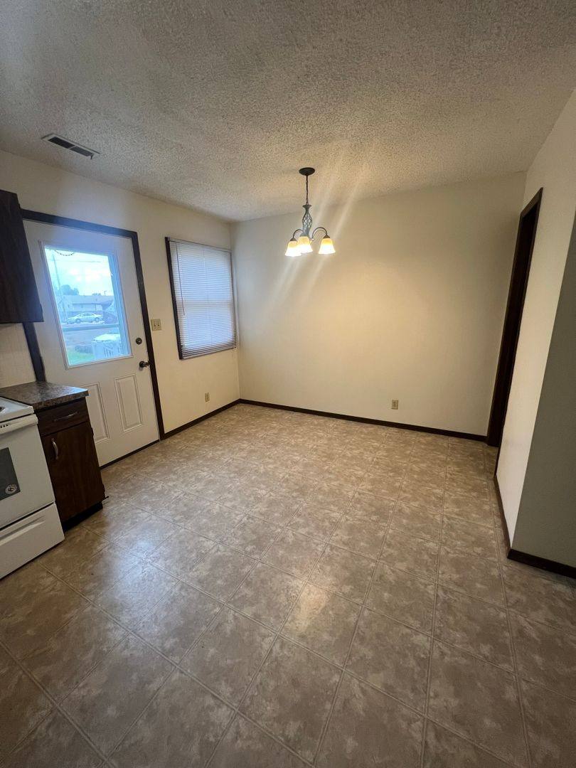Townhouse for rent at 509 Elm Ave #8, Norfolk, NE 68701