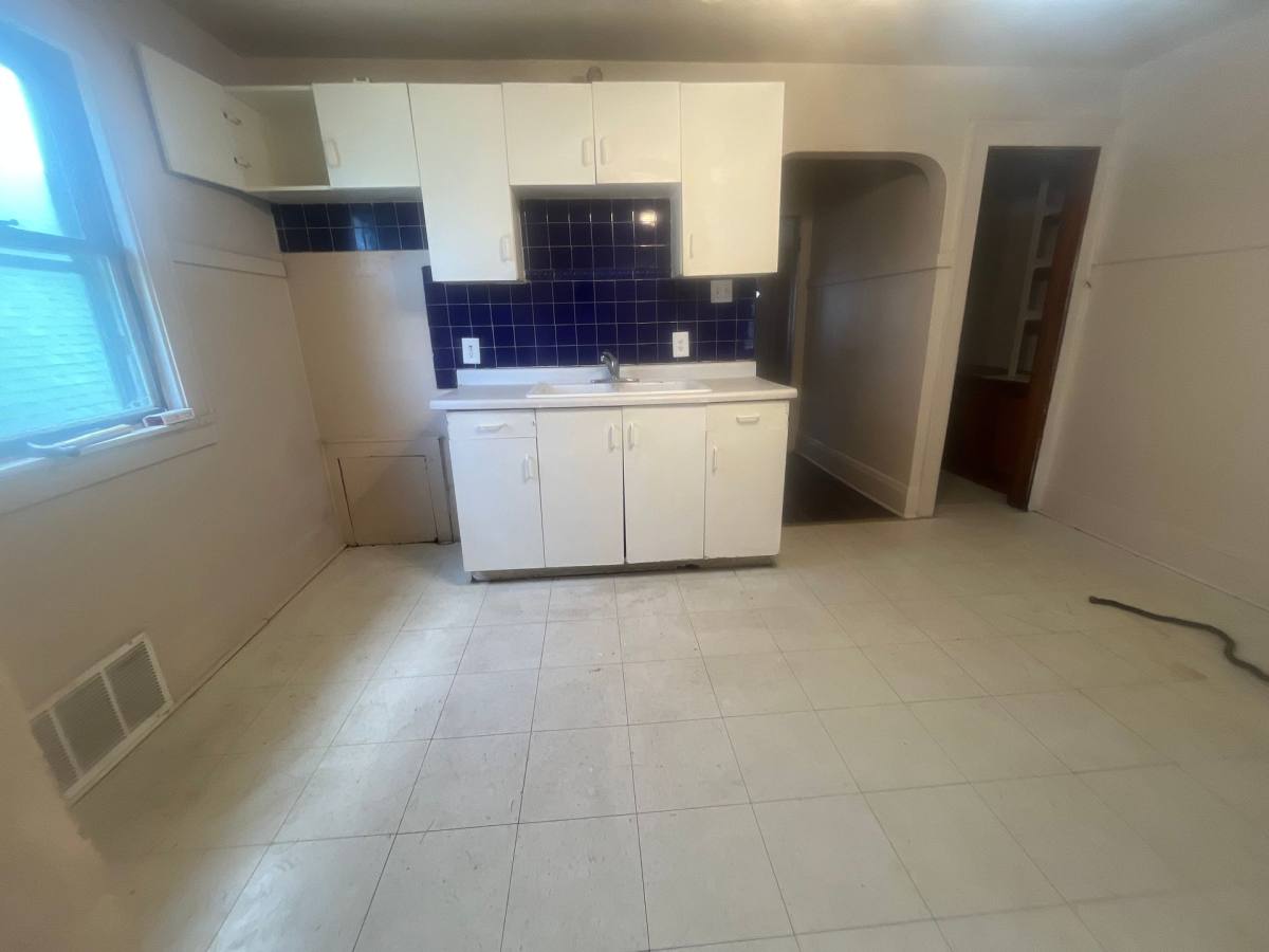 Townhouse for rent at 3822-3822A N 27th St, Milwaukee, WI 53216