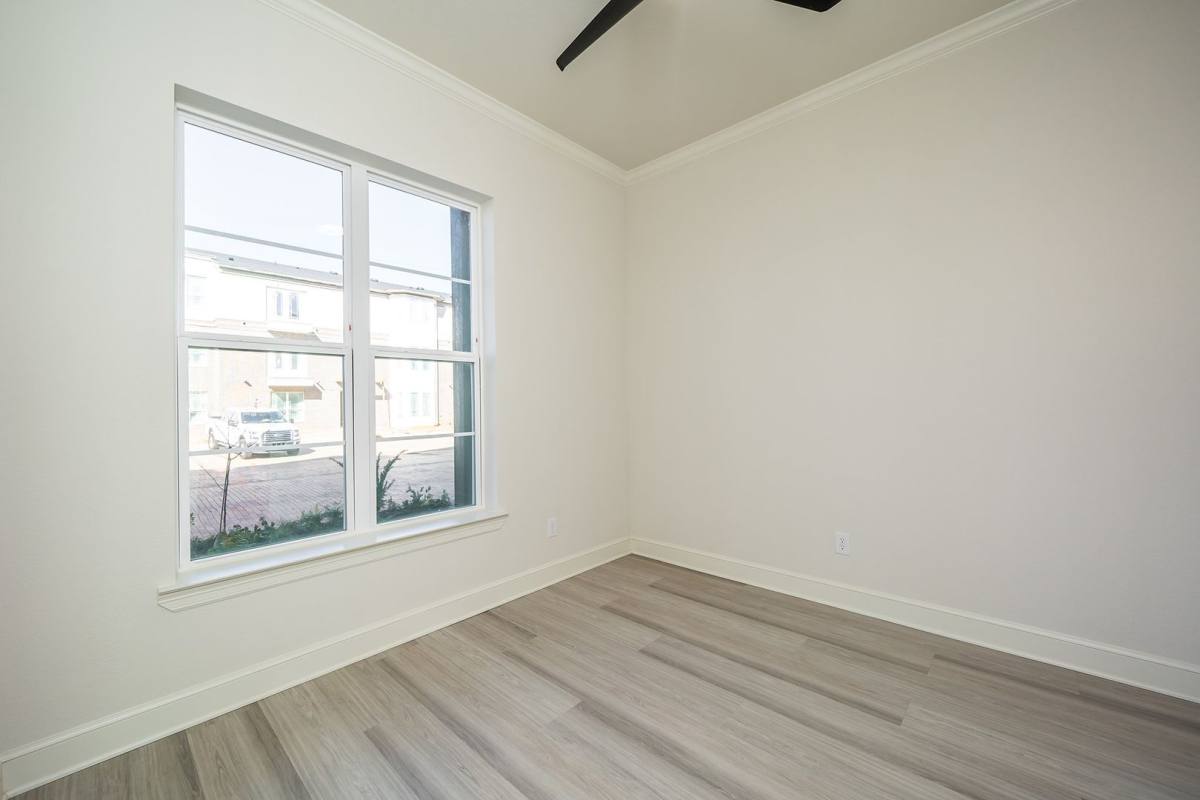 Townhouse for rent at 528 W Erwin, Tyler, TX 75702