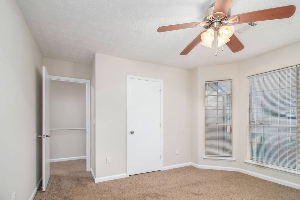 House for rent at 3470 Framingham Dr, Lithonia, GA 30038