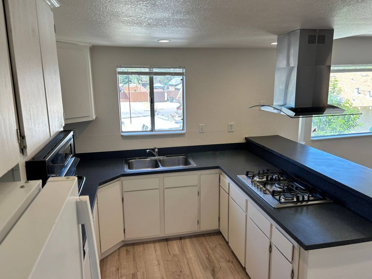 Apartment for rent at 7658 7660 Poppy Way, Citrus Heights, CA 95610
