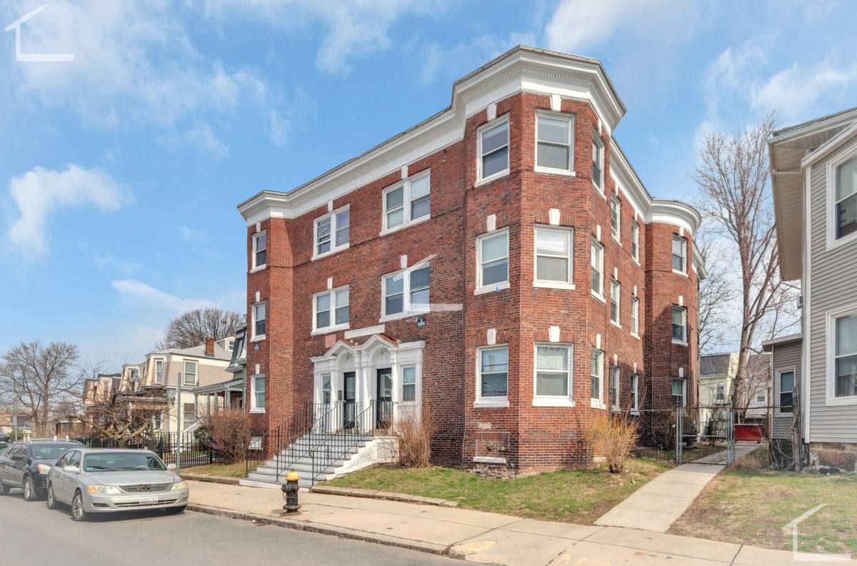 Apartment for rent at 105 School St, Boston, MA 02108