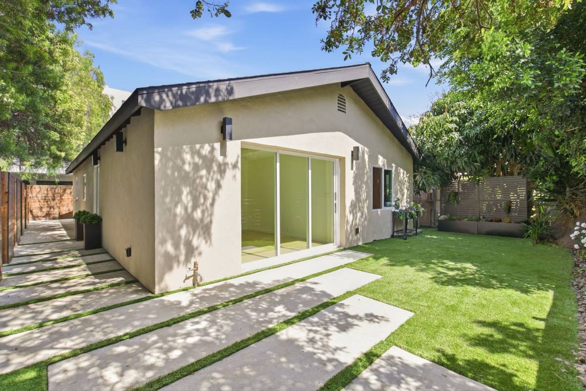 House for rent at 4360 Alla Rd, Los Angeles, CA 90066