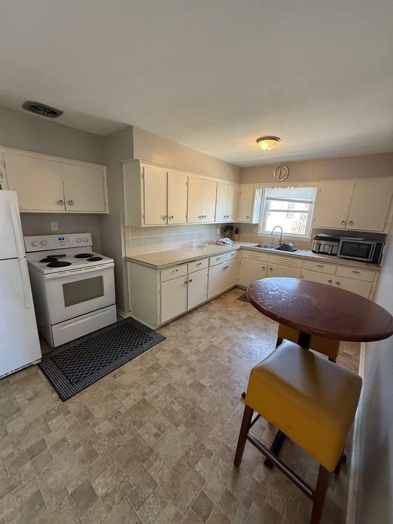 Apartment for rent at 5633 W Oklahoma Ave, Milwaukee, WI 53219