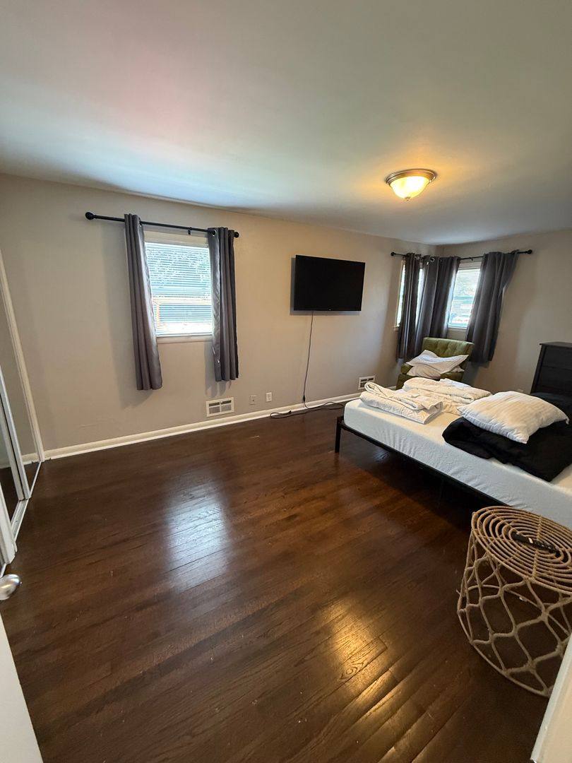 Apartment for rent at 5633 W Oklahoma Ave, Milwaukee, WI 53219