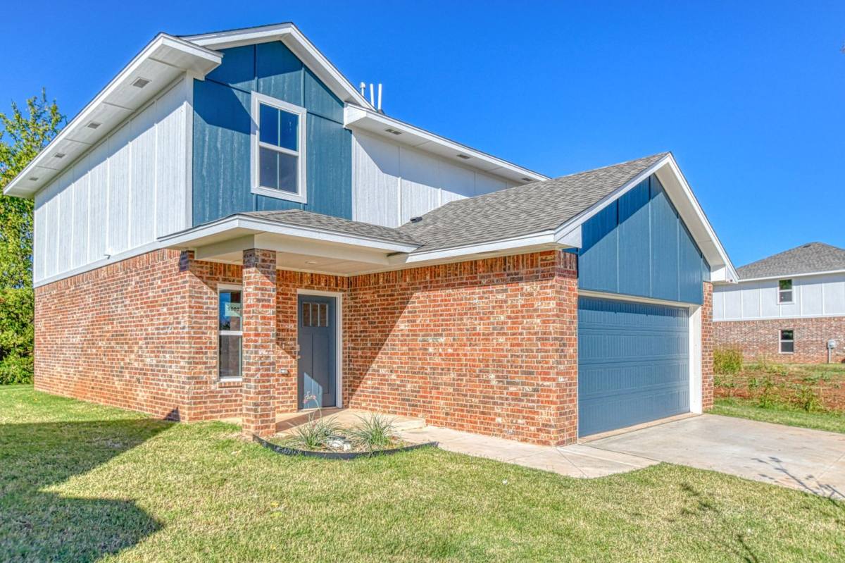 House for rent at 1002 Varenna Court, Norman, OK 73071