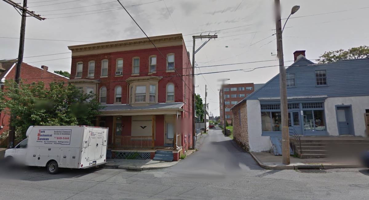 Apartment for rent at 131 N Newberry St, York, PA 17401