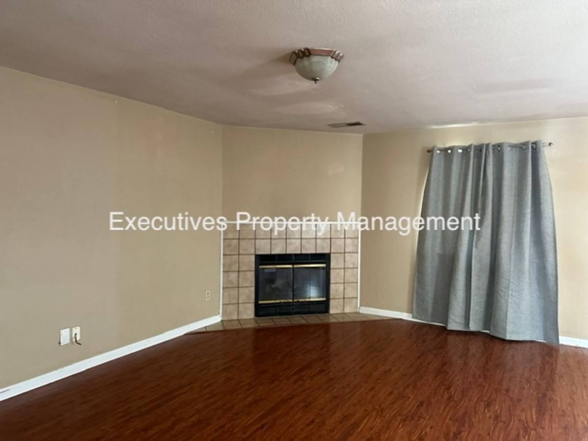 House for rent at 1859 Heritage Dr, Merced, CA 95341