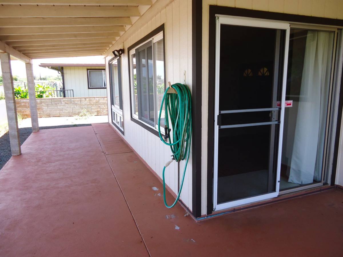 House for rent at 94-500 Kuahui St, Waipahu, HI 96797