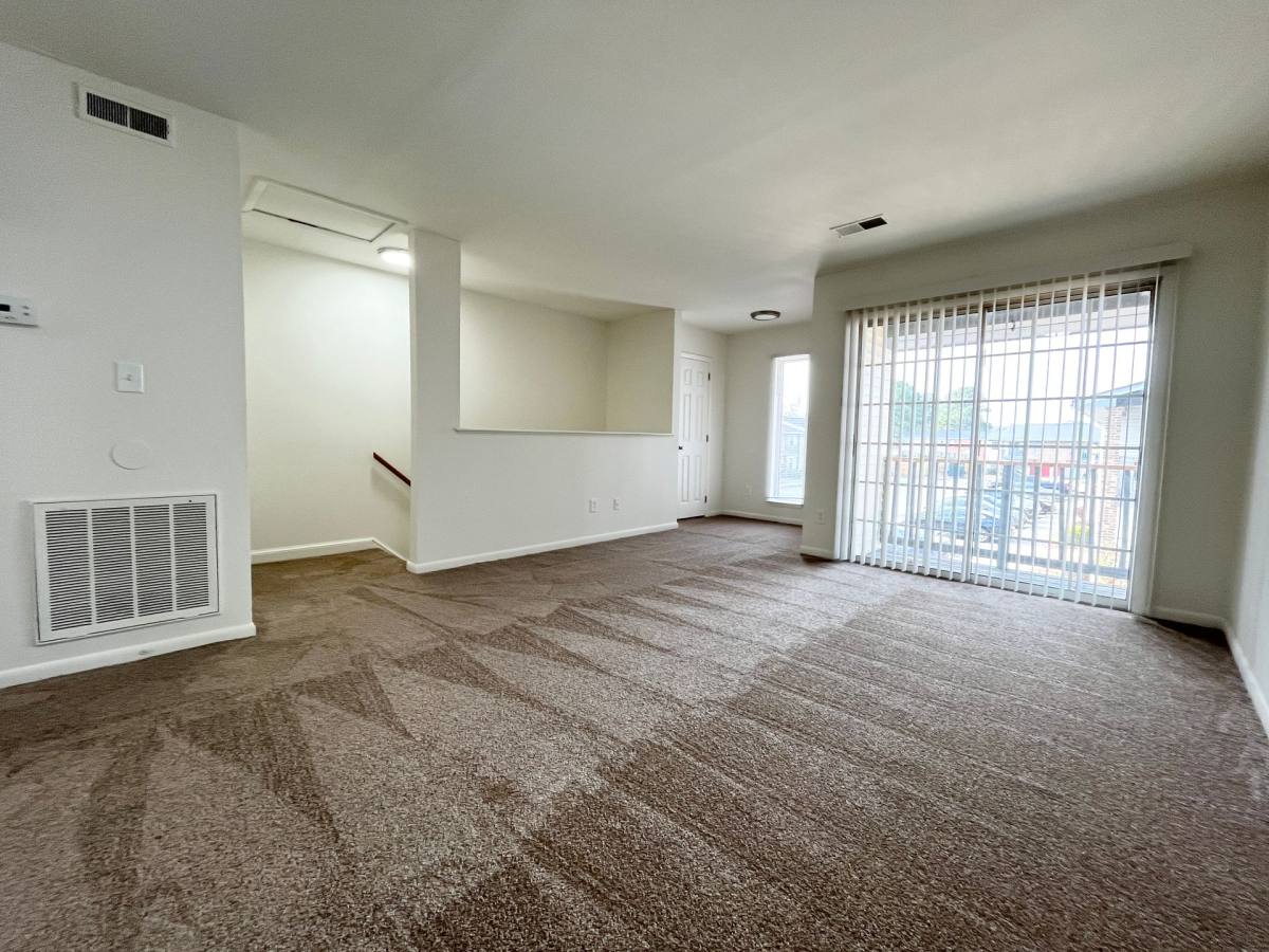 Apartment for rent at 500 Collinwood Place, Newport News, VA 23602