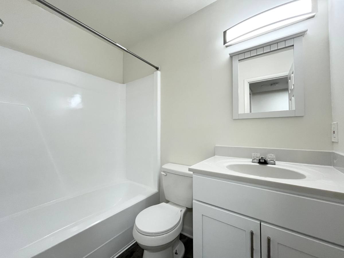 Apartment for rent at 500 Collinwood Place, Newport News, VA 23602