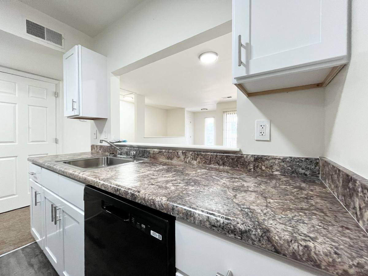 Apartment for rent at 500 Collinwood Place, Newport News, VA 23602