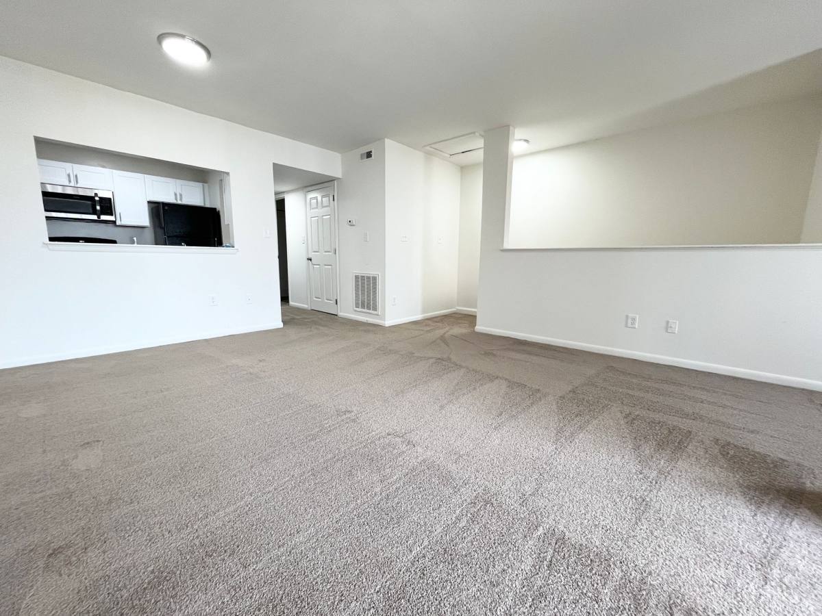 Apartment for rent at 500 Collinwood Place, Newport News, VA 23602