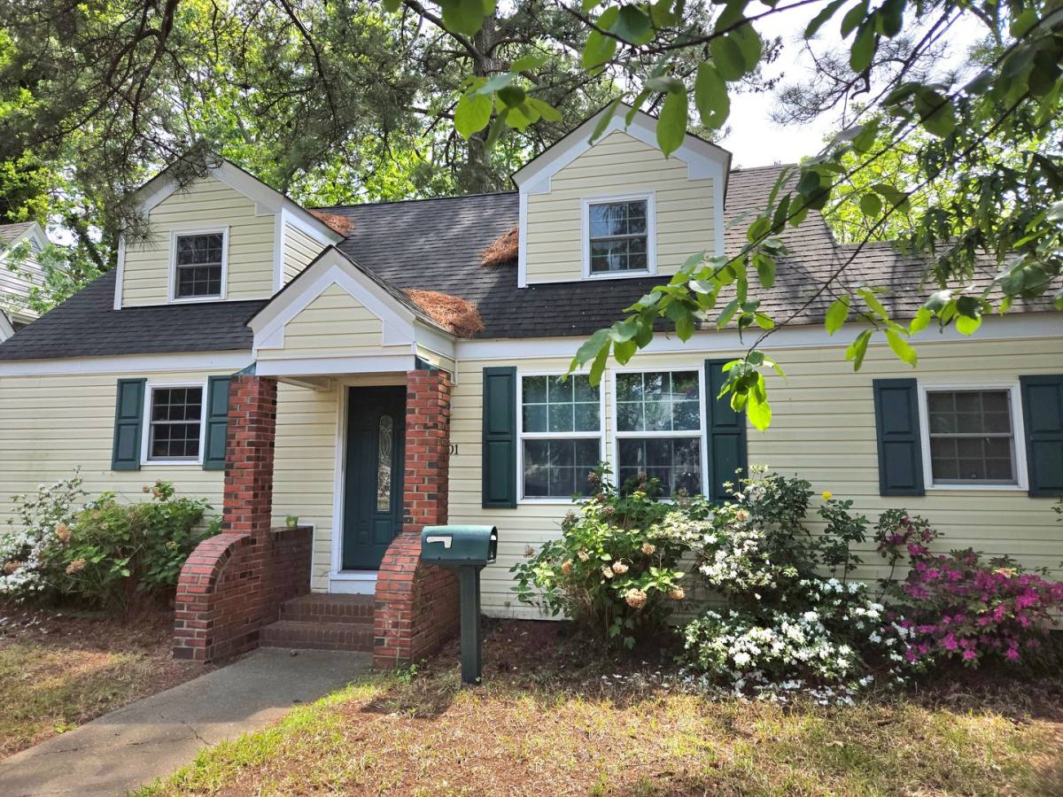 House for rent at 2201 Pershing Ave, Norfolk, VA 23509