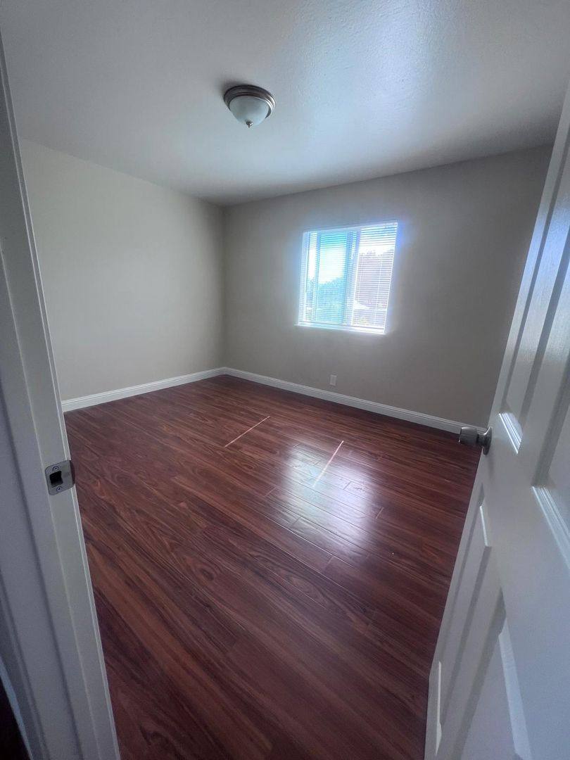 Apartment for rent at 1102 Henderson Rd, Menlo Park, CA 94025