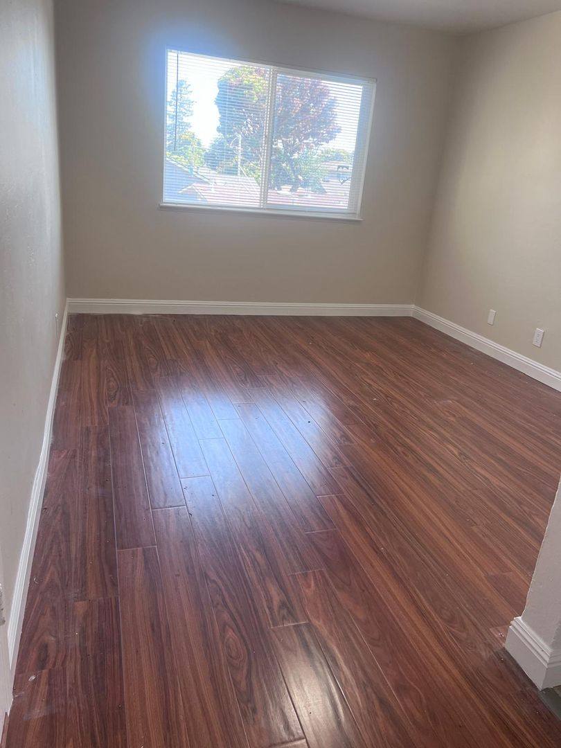 Apartment for rent at 1102 Henderson Rd, Menlo Park, CA 94025