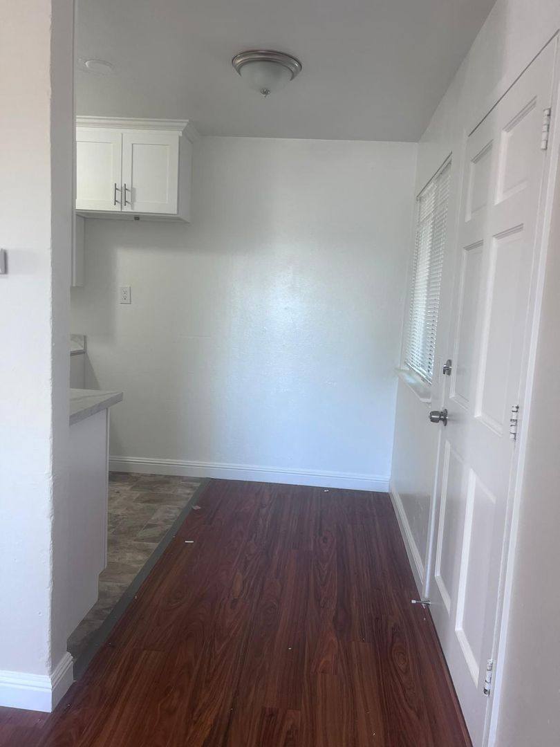 Apartment for rent at 1102 Henderson Rd, Menlo Park, CA 94025