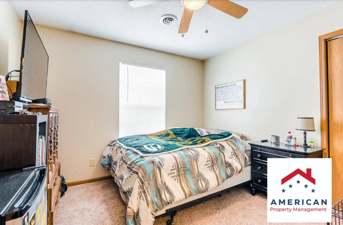 House for rent at 412 S 15th St, Manhattan, KS 66502