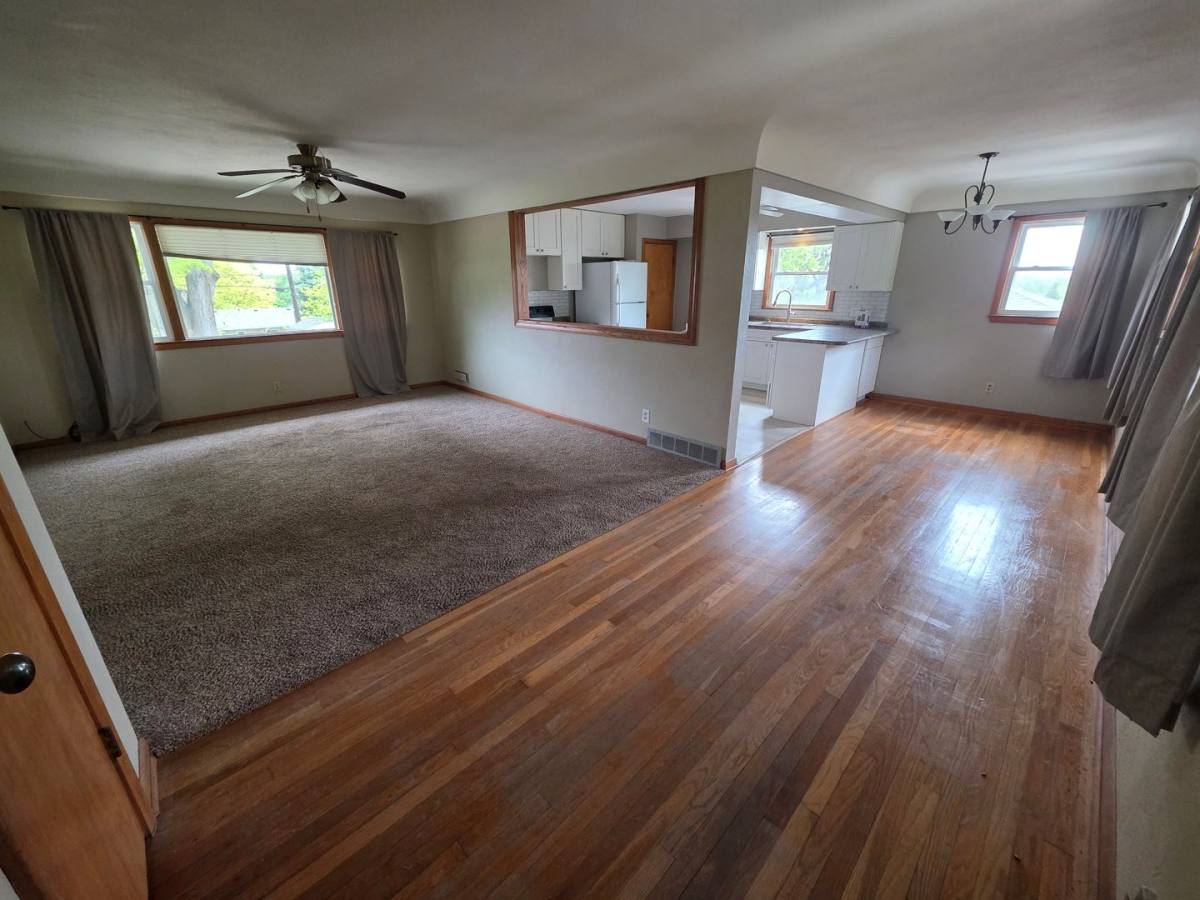 House for rent at 906 Elm Ave, Norfolk, NE 68701
