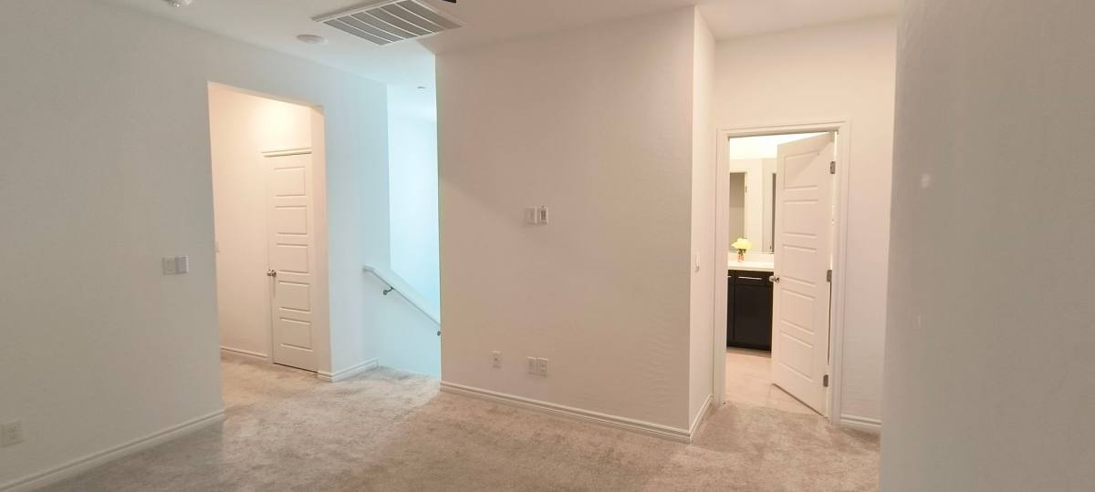 Townhouse for rent at 600 N Carriage Hill Dr, Las Vegas, NV 89138