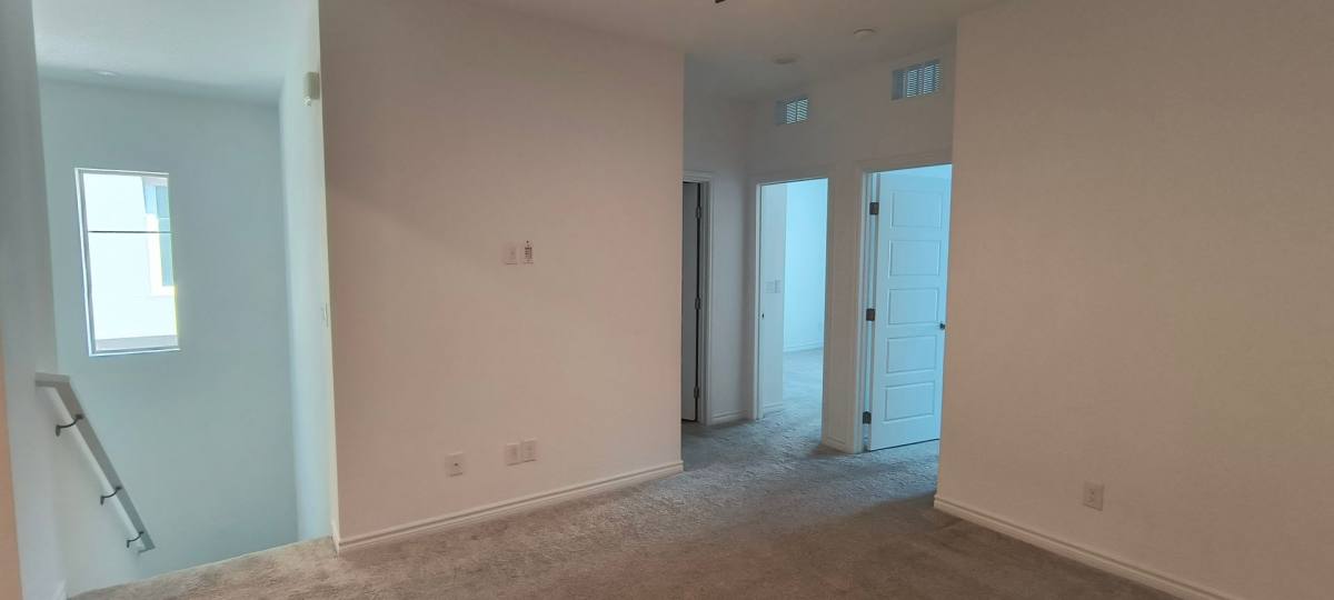 Townhouse for rent at 600 N Carriage Hill Dr, Las Vegas, NV 89138