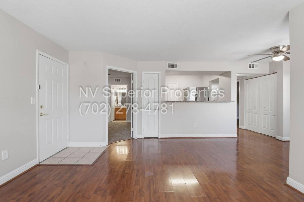 Apartment for rent at 5055 W Hacienda Ave, Las Vegas, NV 89118