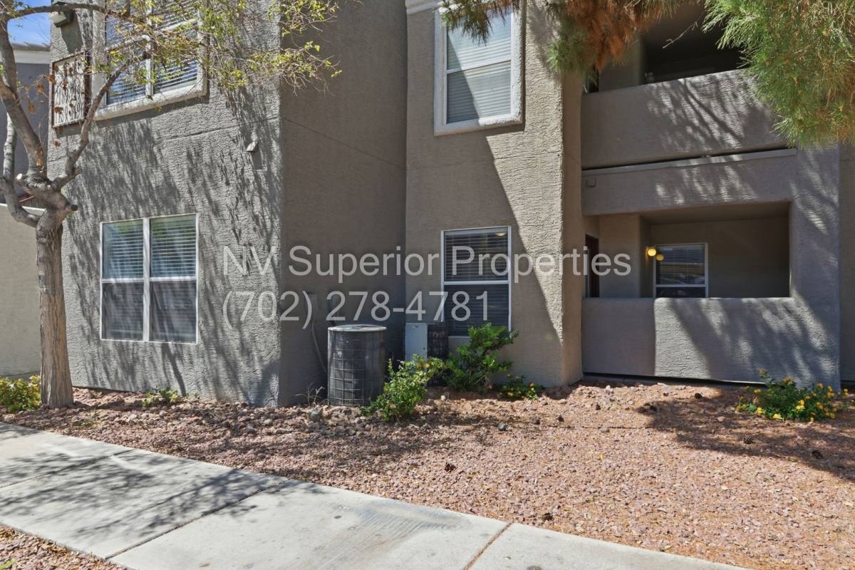Apartment for rent at 5055 W Hacienda Ave, Las Vegas, NV 89118