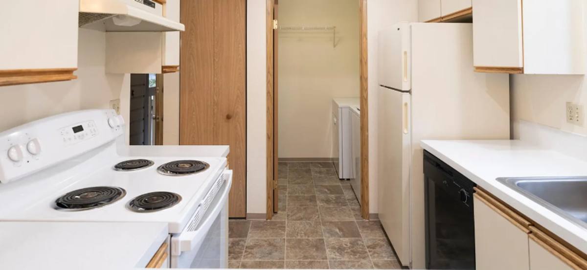 Apartment for rent at 117 S 330th St, Federal Way, WA 98003