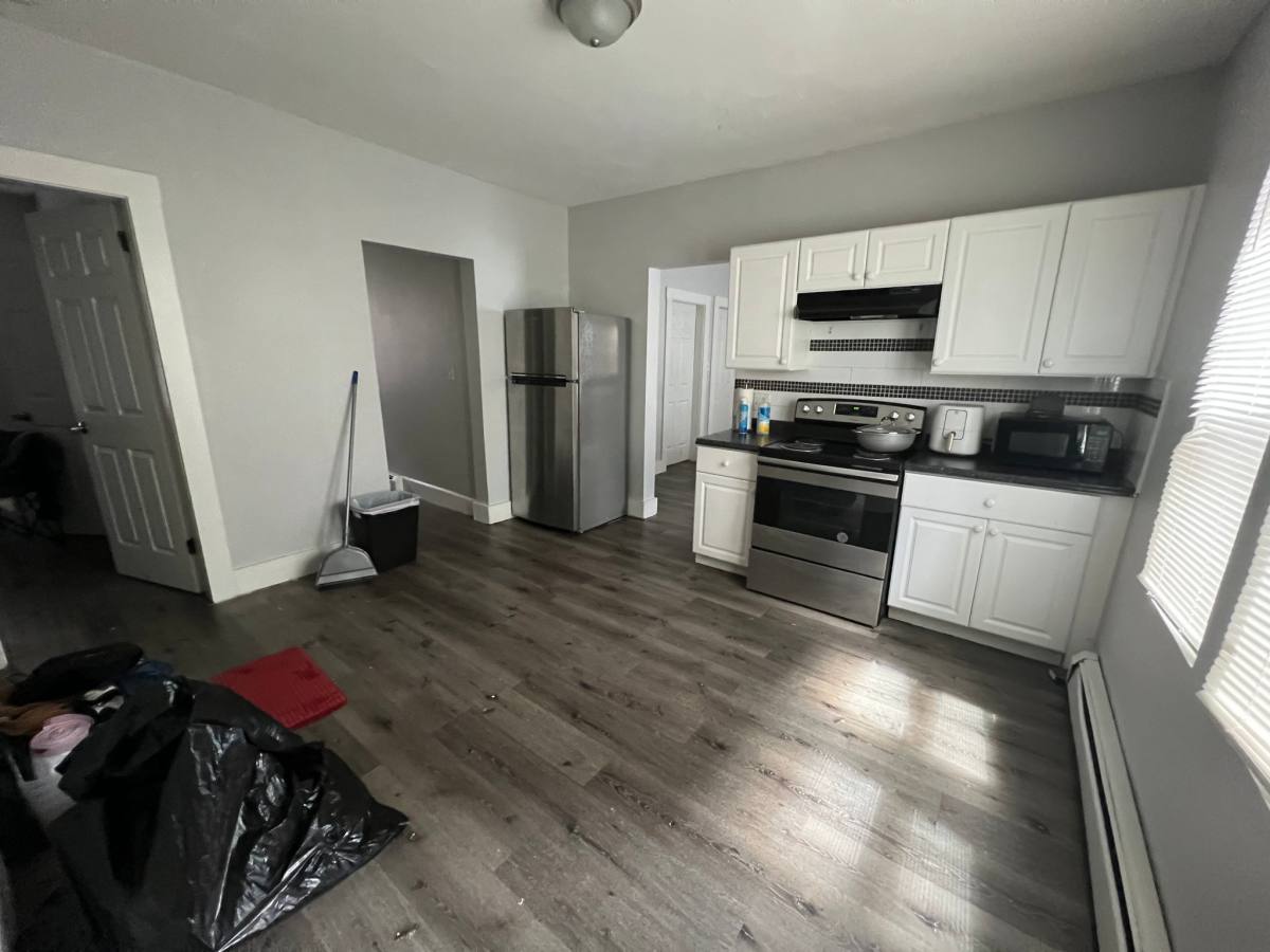 Apartment for rent at 1 Ashton St #1, Worcester, MA 01605