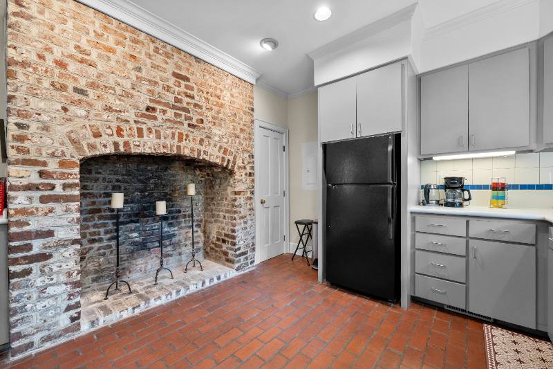 House for rent at 69 Anson St, Charleston, SC 29401