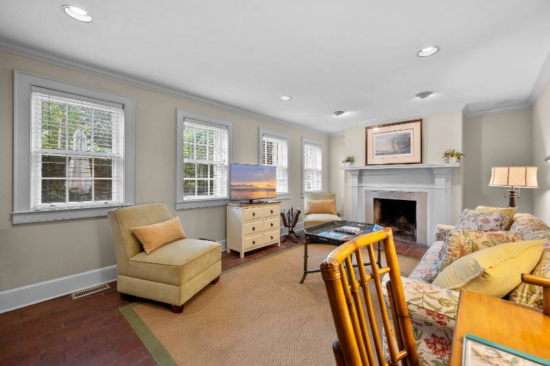 House for rent at 69 Anson St, Charleston, SC 29401