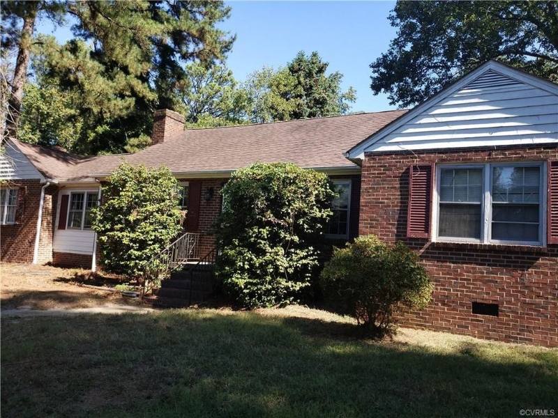 House for rent at 14201 Harrowgate Rd, Chester, VA 23831