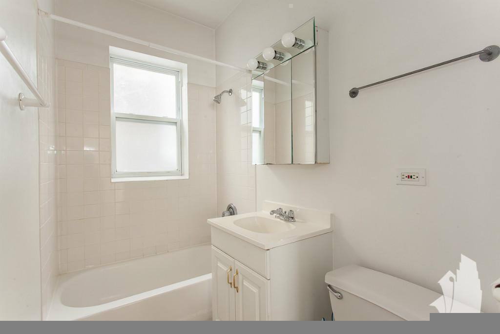 Apartment for rent at 3527 N Broadway #3, Chicago, IL 60657