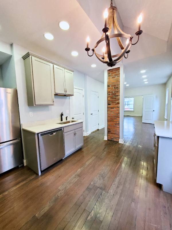 Townhouse for rent at 142 E Maynard Ave #142, Columbus, OH 43202