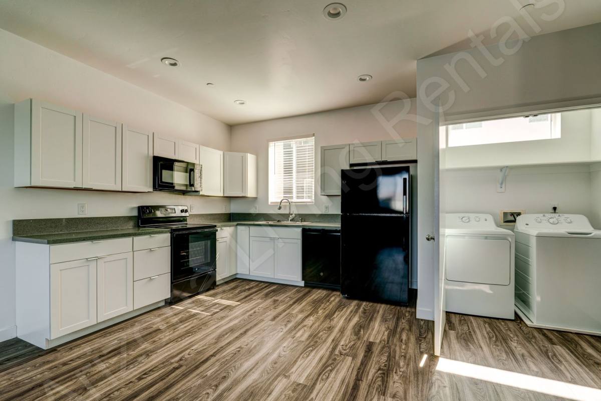 Apartment for rent at 2061 Magnolia Dr, Lake Havasu City, AZ 86403