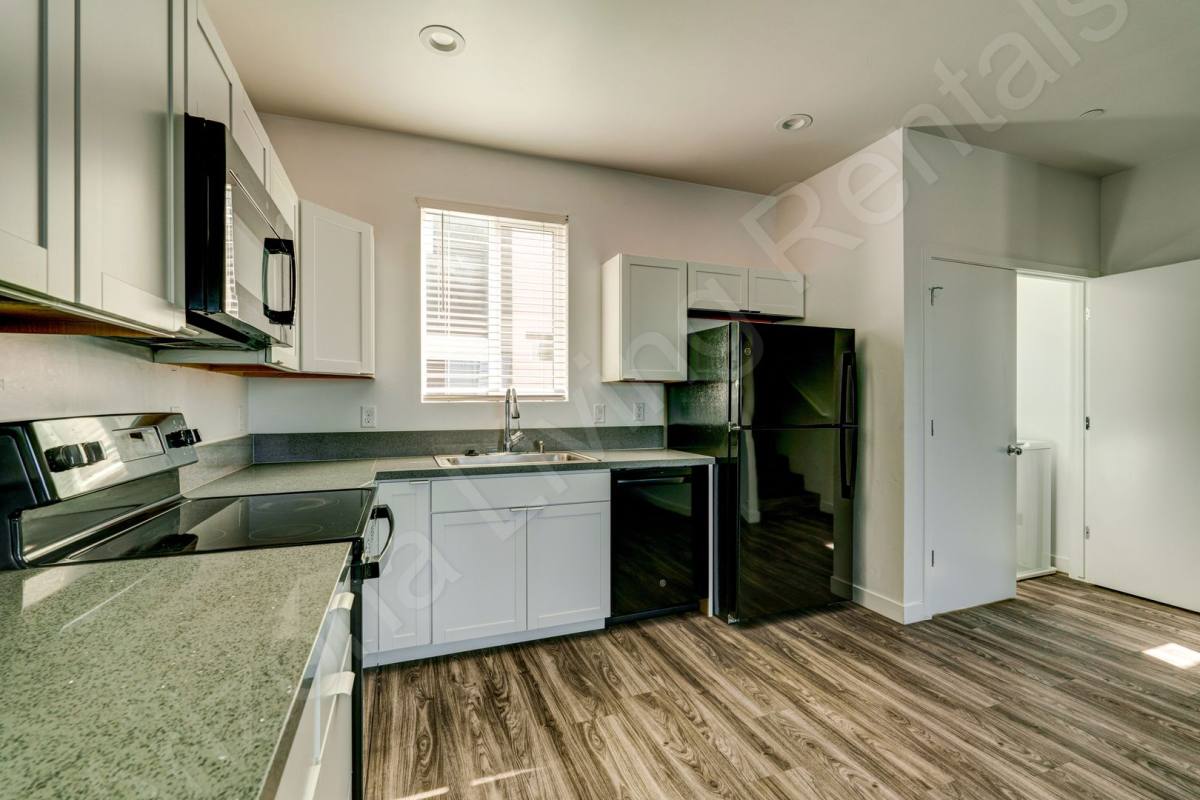 Apartment for rent at 2061 Magnolia Dr, Lake Havasu City, AZ 86403