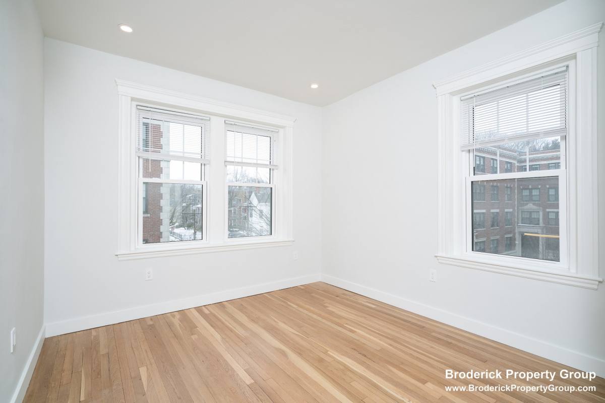 Apartment for rent at 18 Forest St #31, Cambridge, MA 02140